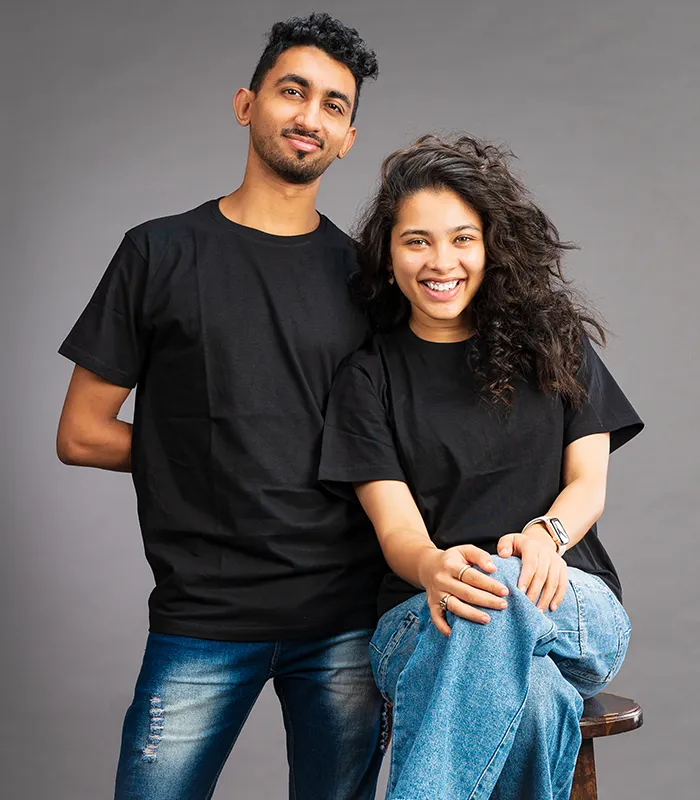Black-Round-Neck-Unisex-Tshirt-02