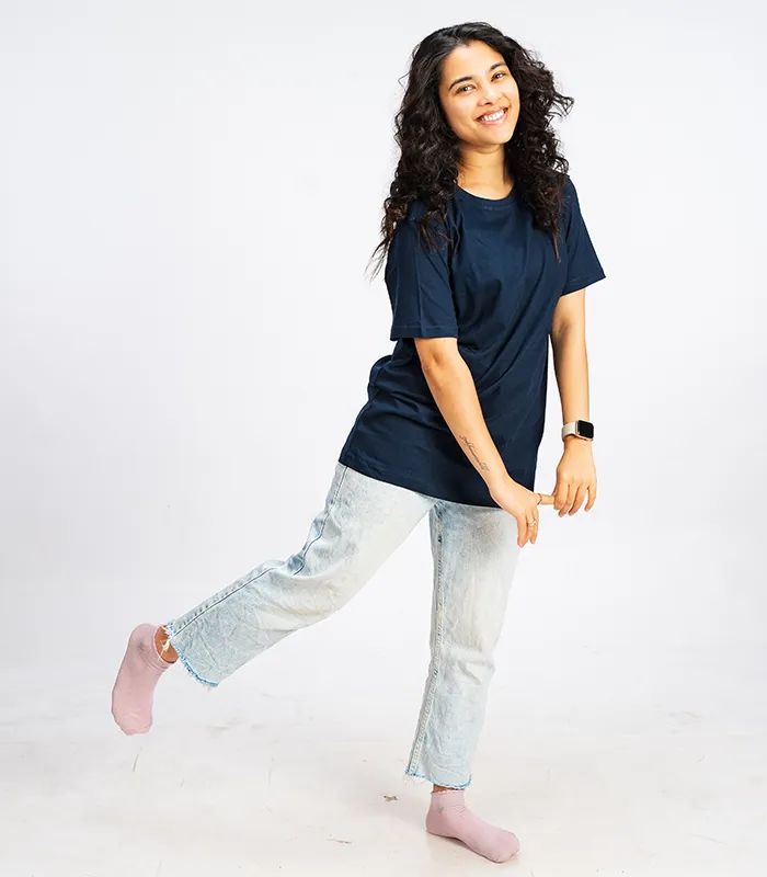 navy-blue-round-neck-unisex-tshirt-05